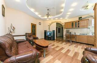 Апартаменты HouseHome Киев Апартаменты с 2 спальнями. Kostolna 6-2