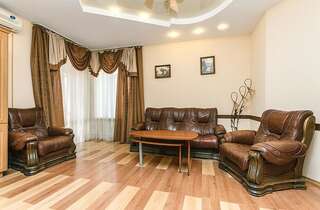 Апартаменты HouseHome Киев Апартаменты с 2 спальнями. Kostolna 6-5