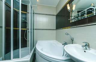 Апартаменты HouseHome Киев Апартаменты с 1 спальней. Малая Житомирская 10-3