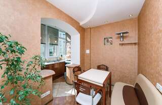 Апартаменты HouseHome Киев Апартаменты с 1 спальней. Малая Житомирская 10-8