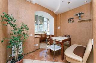 Апартаменты HouseHome Киев Апартаменты с 1 спальней. Малая Житомирская 10-10