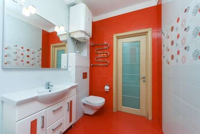 Апартаменты HouseHome Киев-14