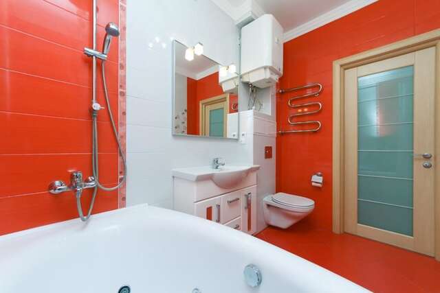 Апартаменты HouseHome Киев-15