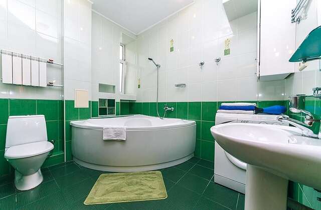 Апартаменты HouseHome Киев-35