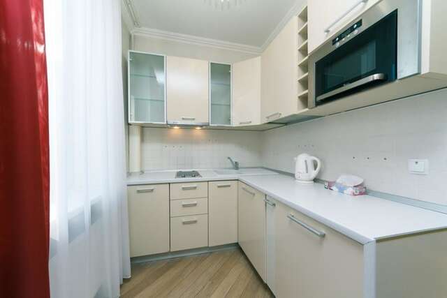 Апартаменты HouseHome Киев-10